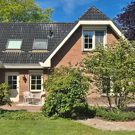 Semesterbostad Luxe Vakantiehuis Met Airco Op Veluwe Met Tuin In Barneveld Barneveld